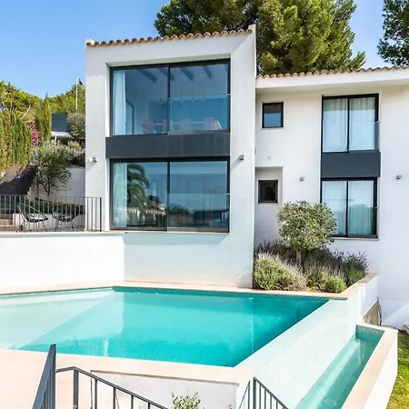 3009 - Luxurious New In Quiet Area In Villa
