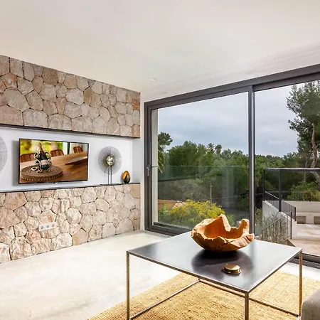 3009 - Luxurious New In Quiet Area In Villa *